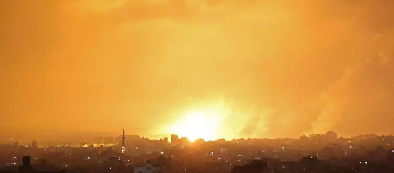 Νέα ισραηλινή επίθεση: Καταστράφηκε ολοσχερώς το υπουργείο Εσωτερικών της Παλαιστινιακής Αρχής στην Γάζα